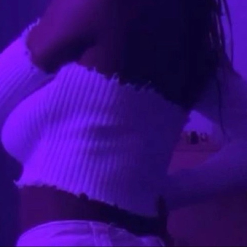 Off the shoulder knitted white long sleeve top